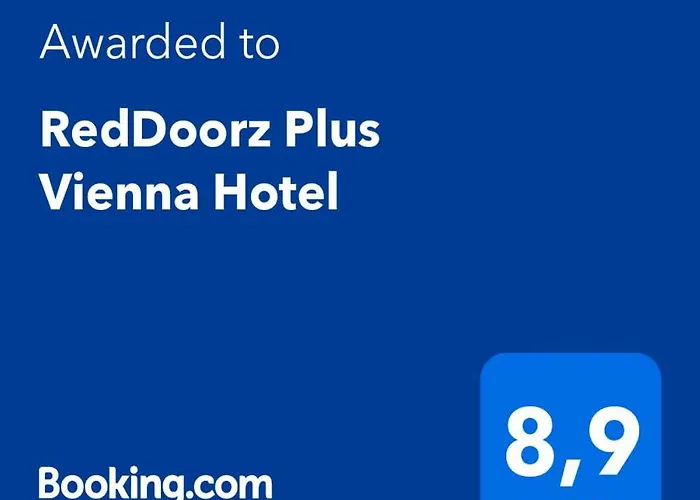 Khách sạn Plus Vienna